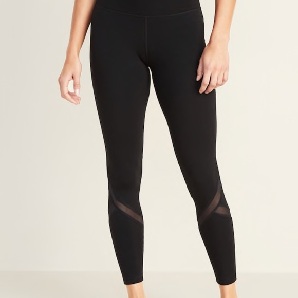 Old Navy Pants - High-Waisted Balance Mesh-Splice Leggings